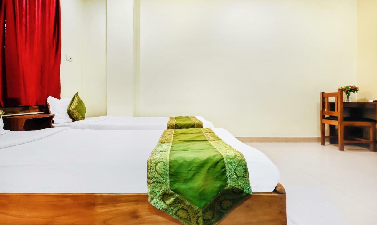 Treebo Trend Prabash Atithi Griha Hotel Guwahati Esterno foto