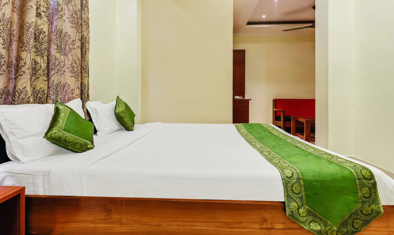 Treebo Trend Prabash Atithi Griha Hotel Guwahati Esterno foto